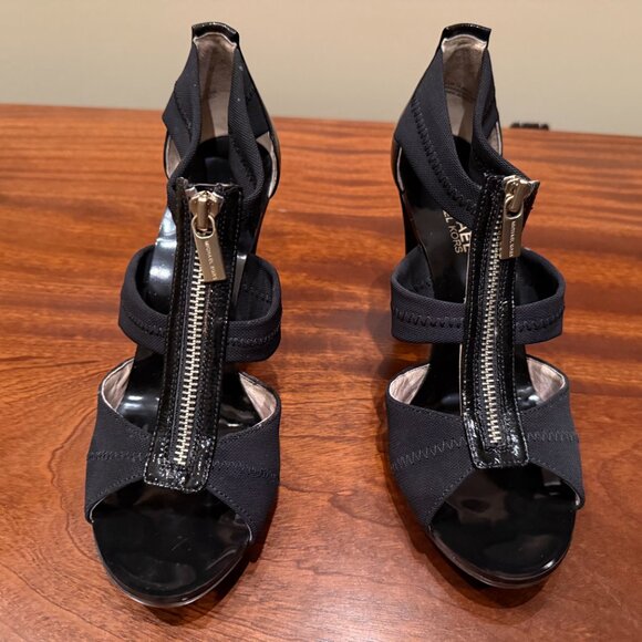 MICHAEL KORS Berkeley BLACK PATENT LEATHER/mesh ZIP FRONT PUMPS SIZE 8 M NWT - Picture 6 of 7